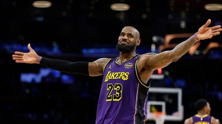 LEBRON JAMES CHEGA A ANGOLA PARA ACOMPANHAR E1 LUANDA GP 2026